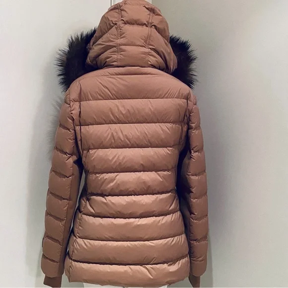 BURBERRY LONDON NEWBRIDGE PUFFER JACKET. - Picture 5 of 12